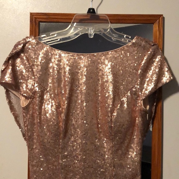 Rose gold sequin dress - Picture 5 of 8